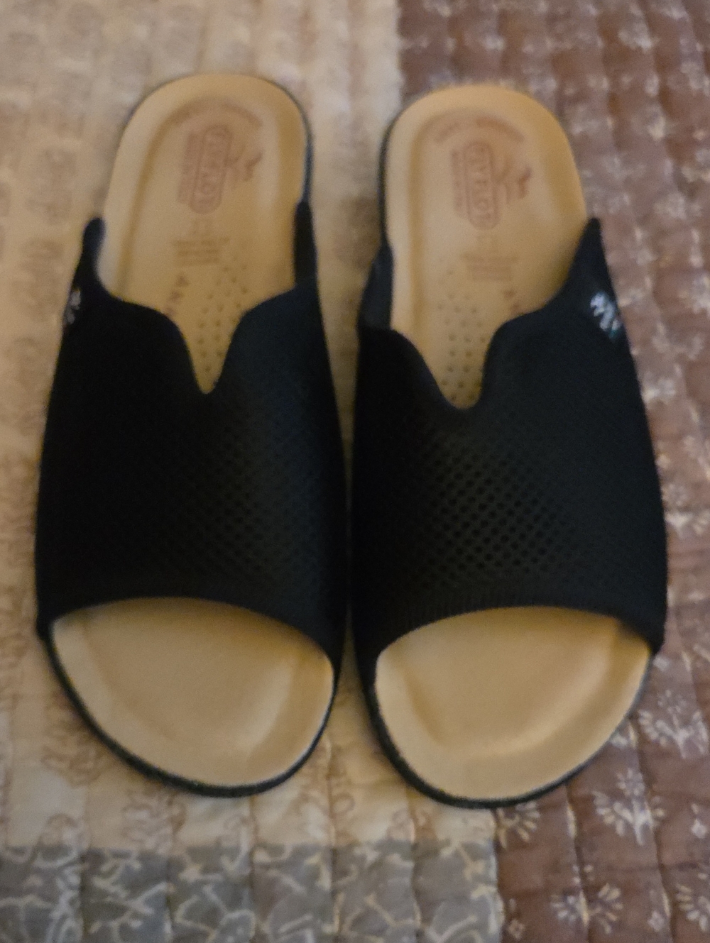 Flyflot Black Slip-On Sandal with Neutral Footbed